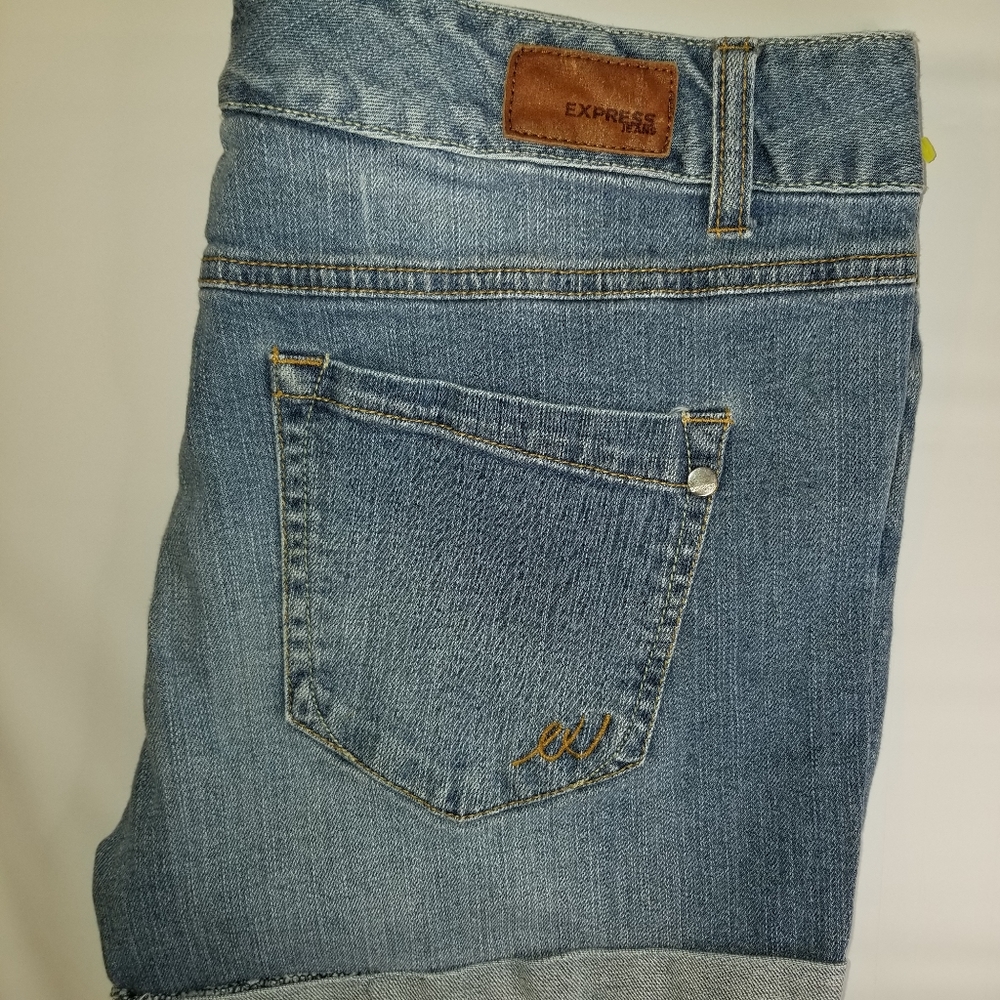 Express jean shorts - Picture 14 of 15